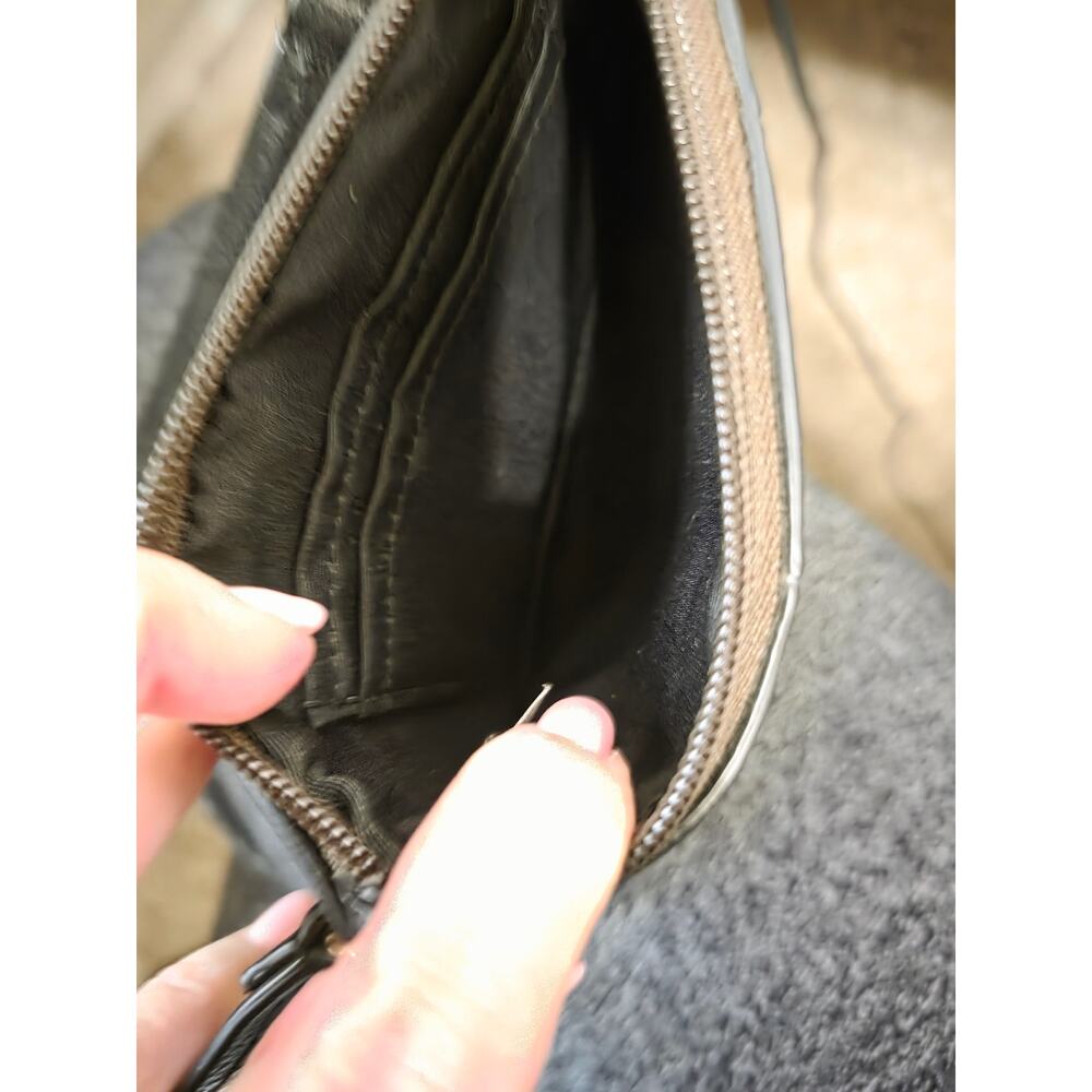 NEW Coach Corner Zip Wristlet in Signature Canvas - Picture 8 of 9